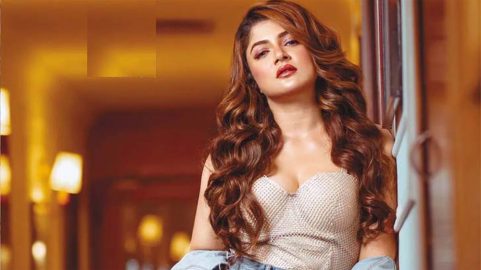 শেক্সপিয়ারের বিখ্যাত নাটক ‘ম্যাকবেথ’কে বাংলার ছাঁচে ফেলে-শ্রাবন্তীর